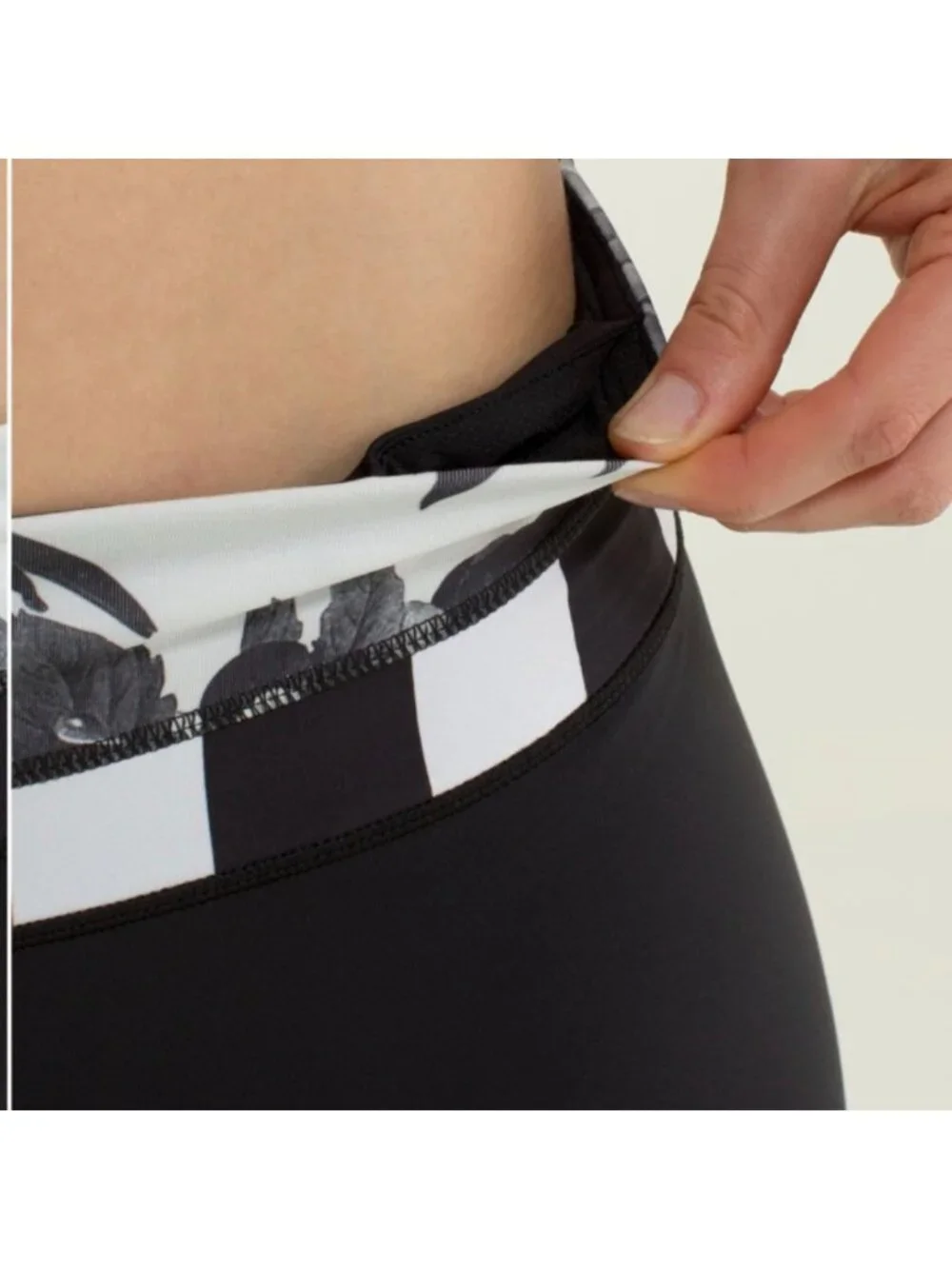 Lululemon Run: Inspire Crop II Black / Brisk Bloom Black White / Straightup Str